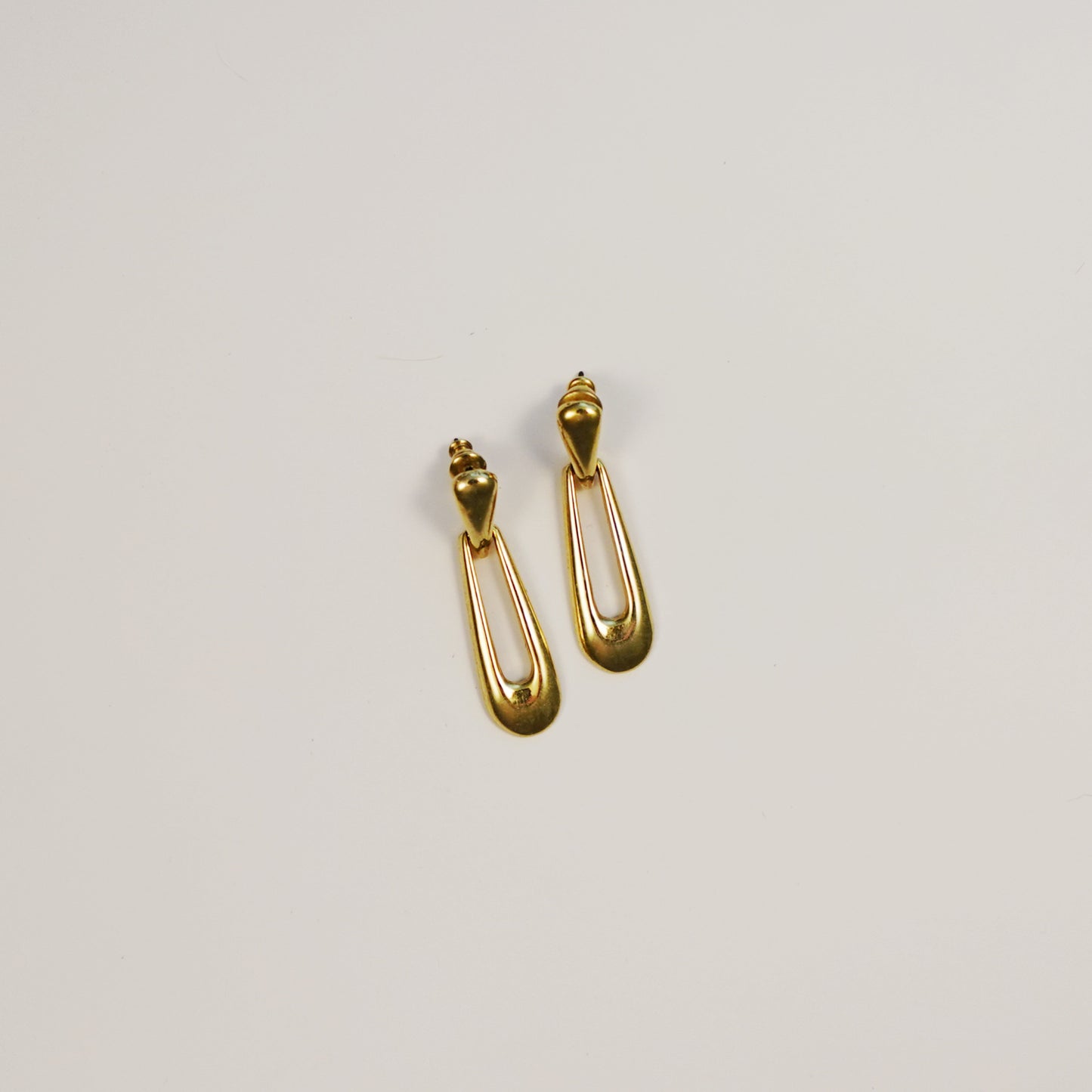 Vintage Gold Tone Teardrop Earrings