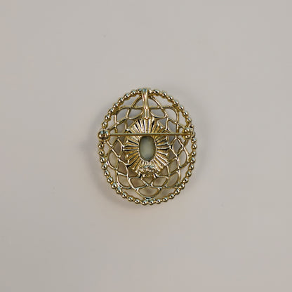 Vintage 1957 Sarah Coventry Cameo Lace Brooch