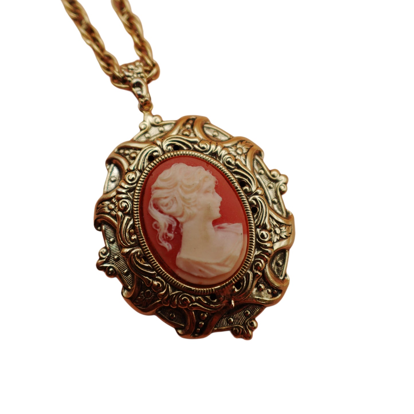 Vintage 1928 Cameo Pendant Necklace