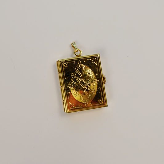 Vintage 1991 Avon Brag Locket Pendant