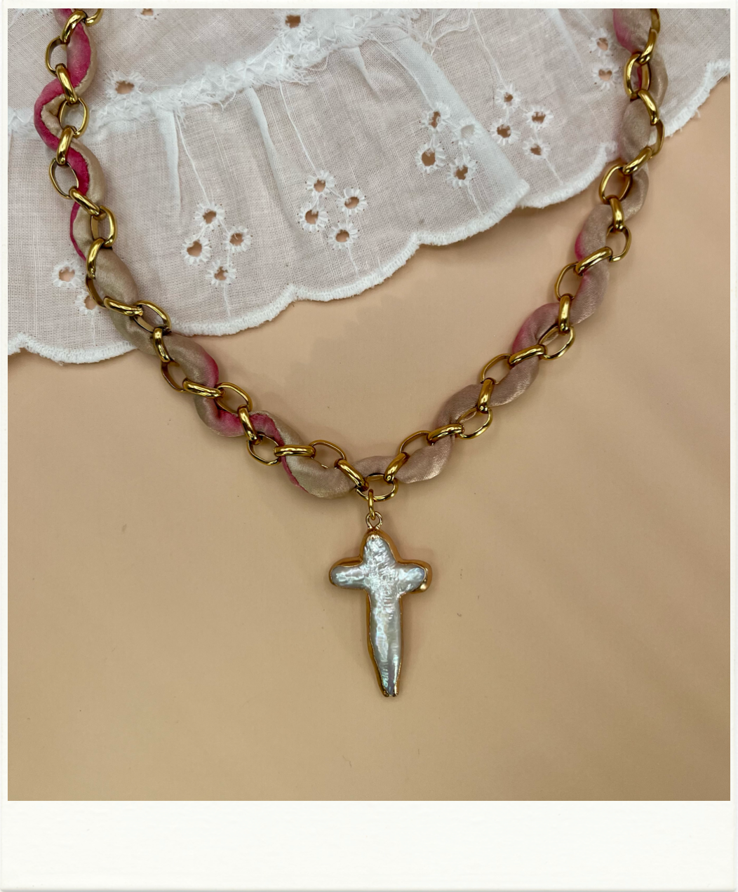 Silk Woven MOP Pendant Necklace